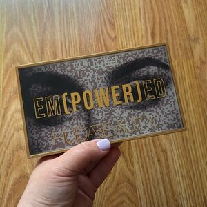 Huda Beauty - Empowered Eyeshadow Palette